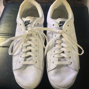 Nike Blazer White Sneakers sz 8.5